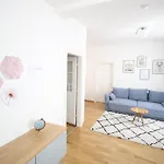 Smarthotel Schmid - Restaurant & Bar Inhouse - Naehe Schlossteich Hotel *