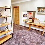 Hotel Smarthotel Schmid - Restaurant & Bar Inhouse - Naehe Schlossteich