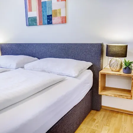 Smarthotel Schmid - Restaurant & Bar Inhouse - Naehe Schlossteich Hotel *
