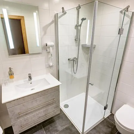 Smarthotel Schmid - Restaurant & Bar Inhouse - Naehe Schlossteich *