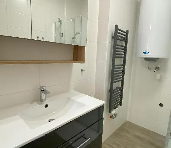 Smarthotel Schmid - Restaurant & Bar Inhouse - Naehe Schlossteich * Sitzenberg