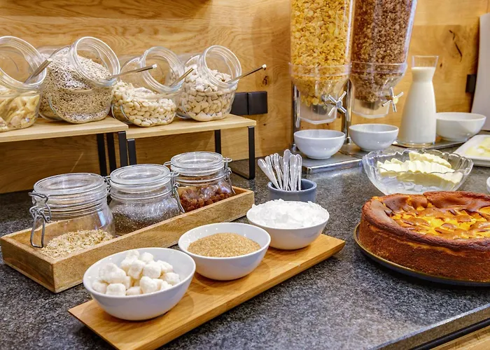 Smarthotel Schmid - Restaurant & Bar Inhouse - Naehe Schlossteich * Sitzenberg