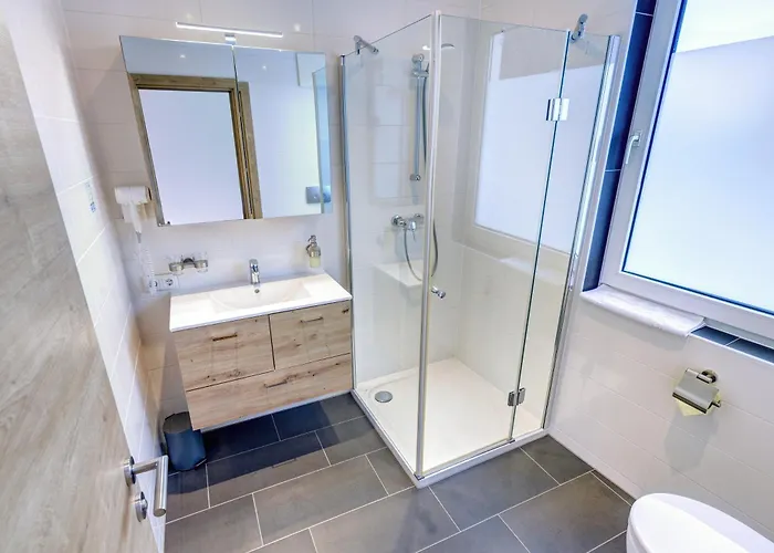 Smarthotel Schmid - Restaurant & Bar Inhouse - Naehe Schlossteich *